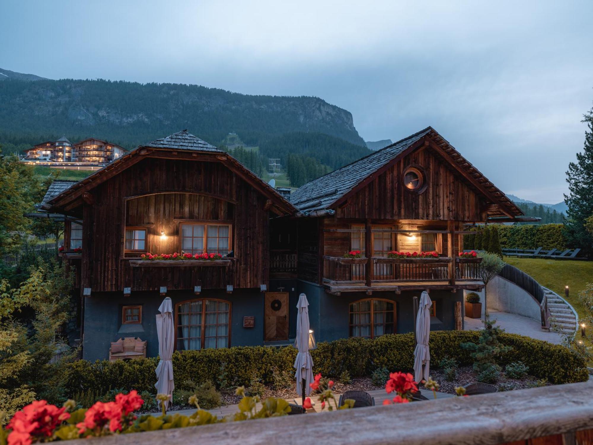 לה וילה Sportony Mountain Lodges מראה חיצוני תמונה